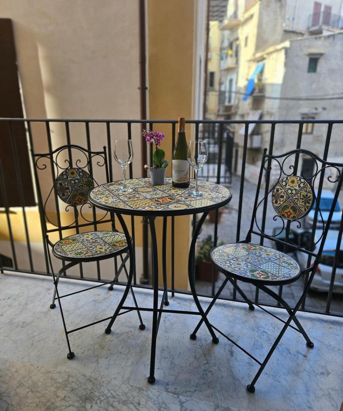 فيلا La Rosa Bianca Della Vucciria باليرمو المظهر الخارجي الصورة