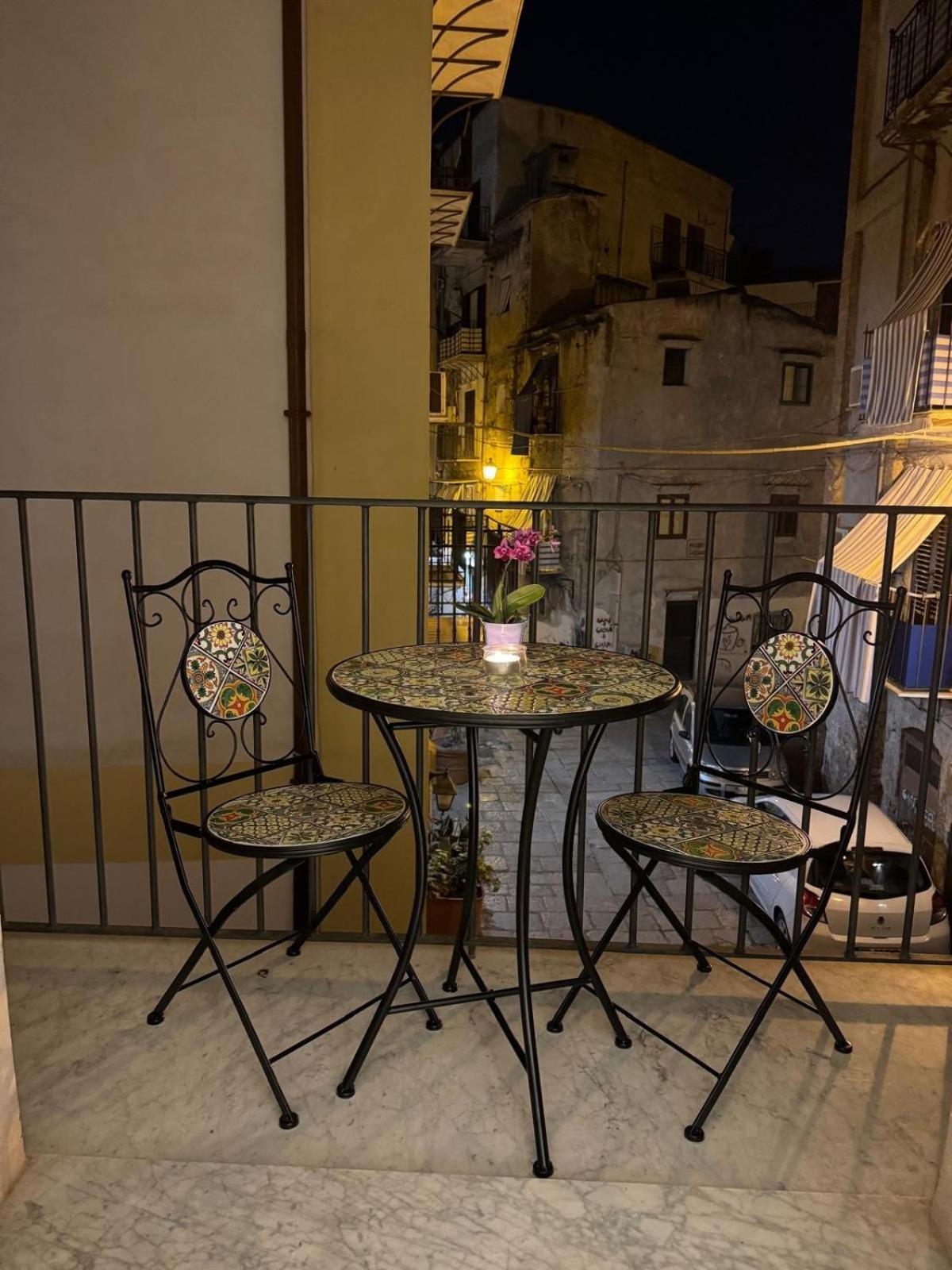 فيلا La Rosa Bianca Della Vucciria باليرمو المظهر الخارجي الصورة